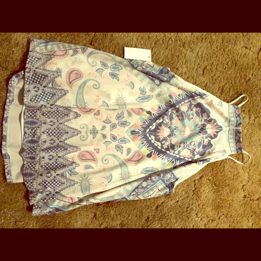 White top with design
